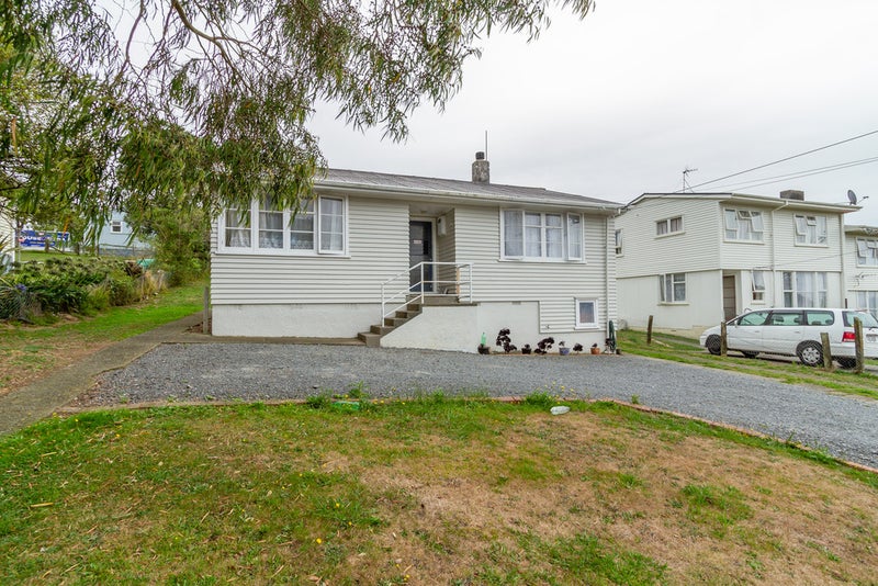 82 Bedford Street, Cannons Creek, Porirua - Carousel 19
