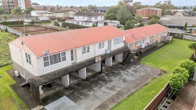 4/35 Miles Avenue, Papatoetoe, Auckland - Carousel 1