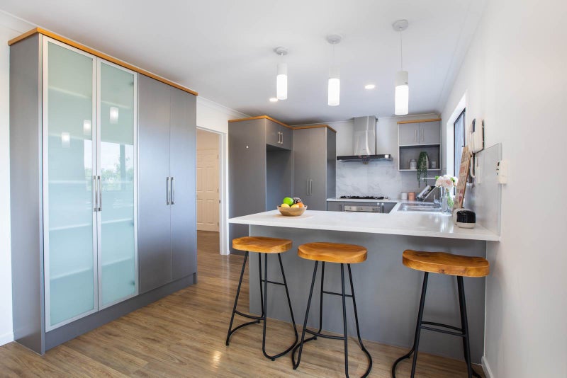 64 Rising Parade, Fairview Heights, Auckland - Carousel 2