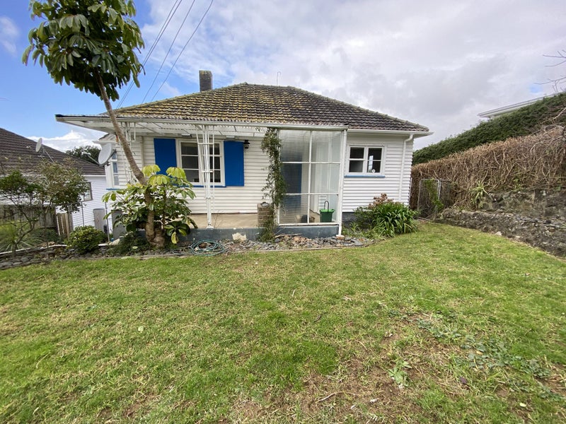 111 Paihia Road, One Tree Hill, Auckland - Carousel 1