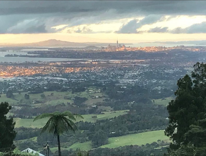 556 Scenic Drive, Waiatarua, Auckland - Carousel 29