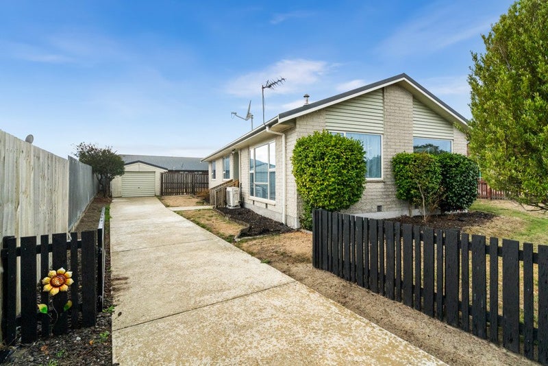 6 Fir Tree Lane, Aranui, Christchurch - Carousel 1