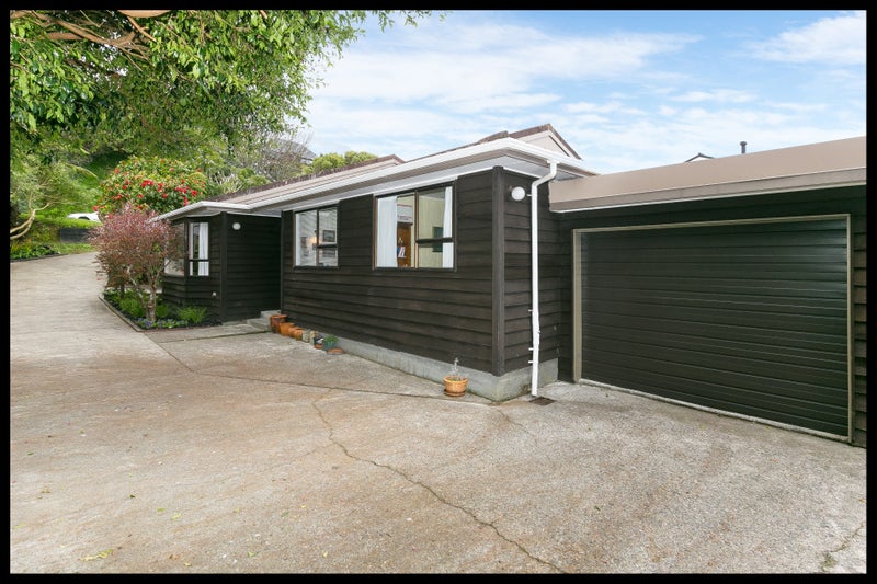 1/61 Delhi Crescent, Khandallah, Wellington - Carousel 2