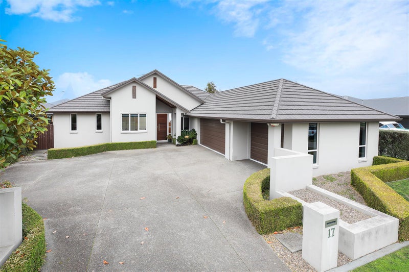 17 Aquila Crescent, Rototuna North, Hamilton - Carousel 1