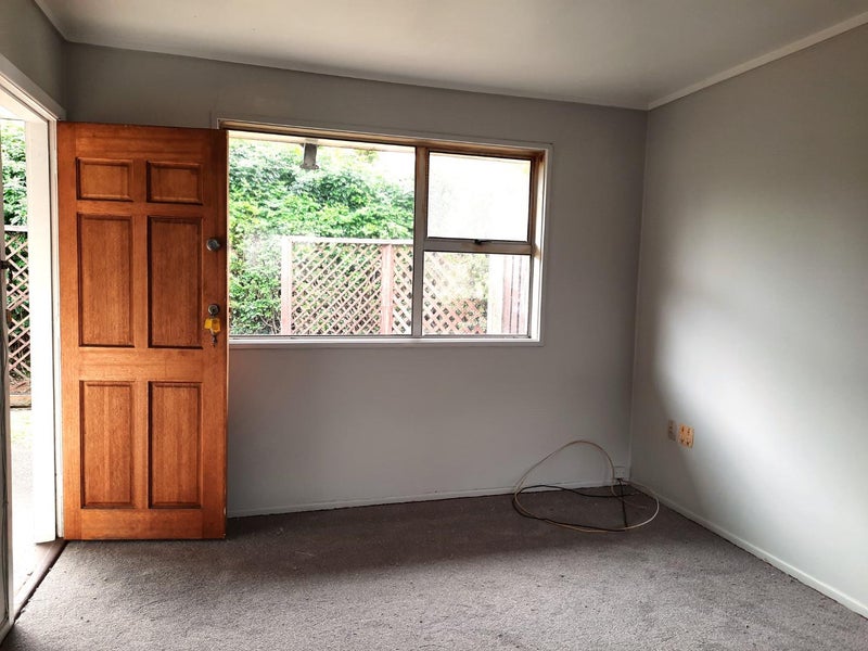 4/3 Albert Street, Otahuhu, Auckland - Carousel 1