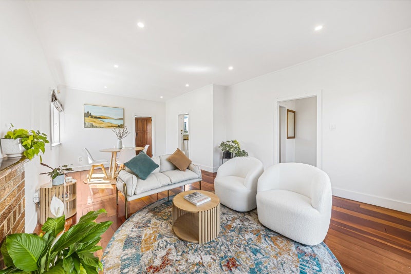 127 Point Chevalier Road, Point Chevalier, Auckland - Carousel 2