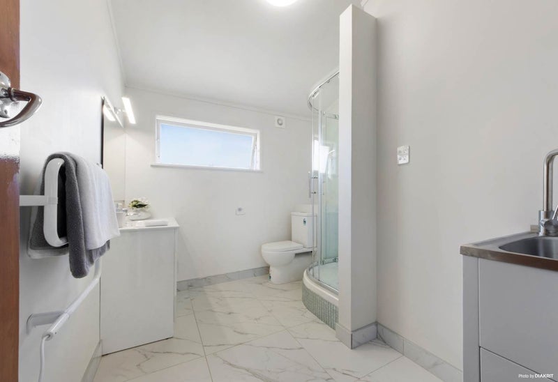 3/5 James Tyler Crescent, Mount Roskill, Auckland - Carousel 8