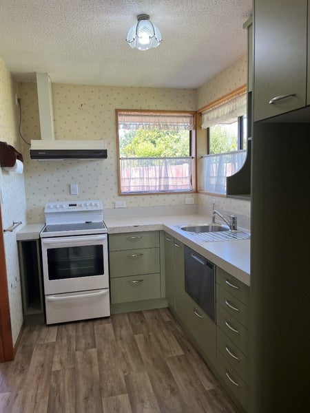 5B Rolfe Place, Bishopdale, Christchurch - Carousel 2