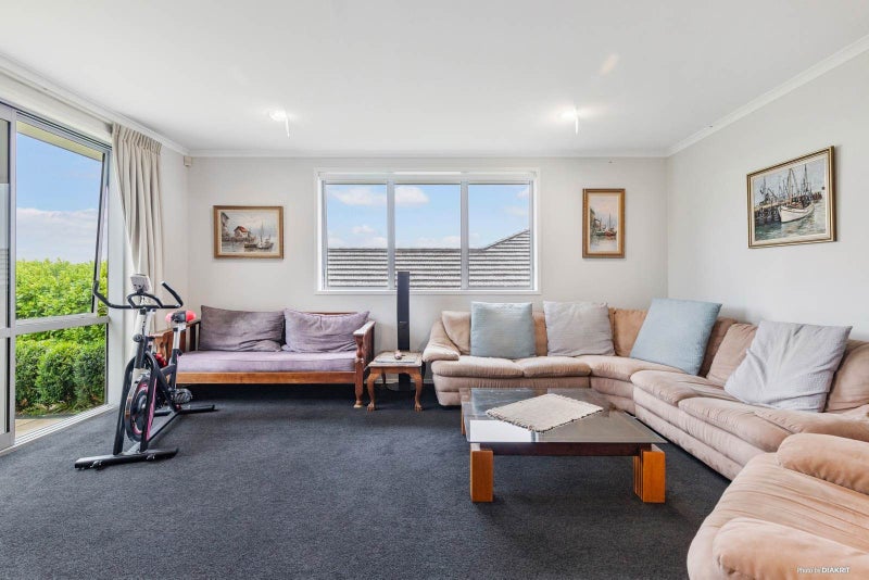 8 Gateshead Road, Pokeno - Carousel 2