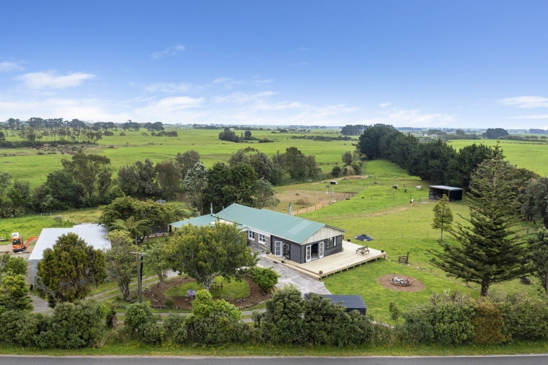 2745 Opunake Road, Opunake - Carousel 1