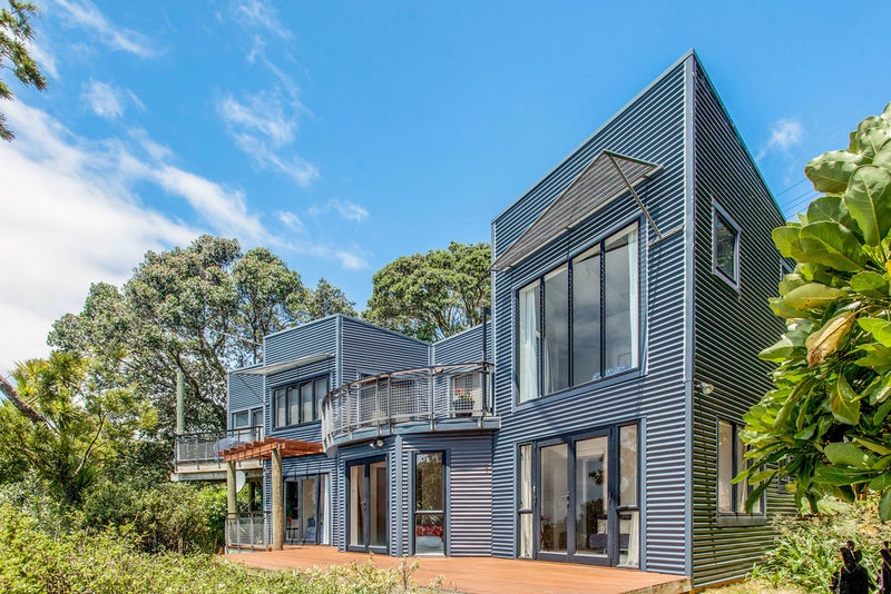 7 Cory Road, Palm Beach, Waiheke Island - Carousel 2