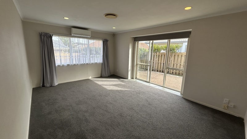 70A Cantora Avenue, Northpark, Auckland - Carousel 2