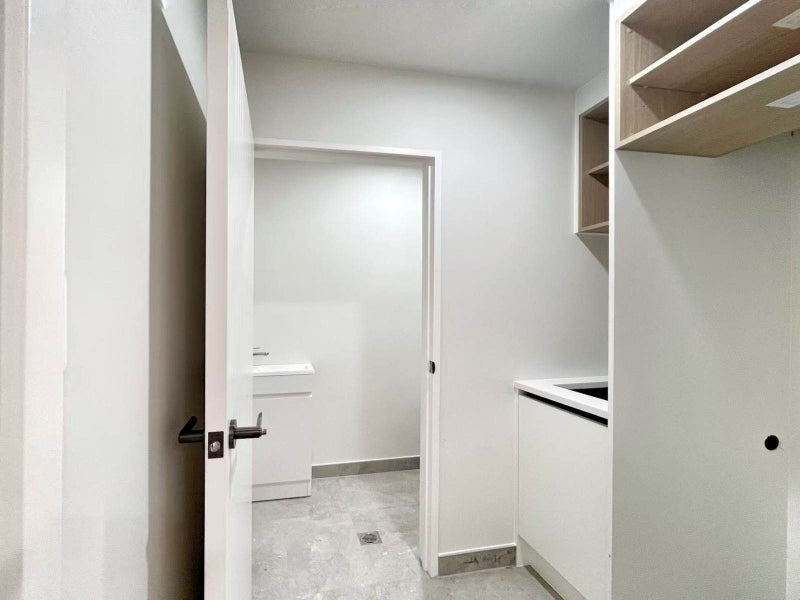 8 Bolton Place, Otara, Auckland - Carousel 19