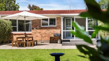 2/50A Ireland Road, Mount Wellington, Auckland - Carousel 1