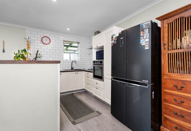 187 Halsey Drive, Lynfield, Auckland - Carousel 2