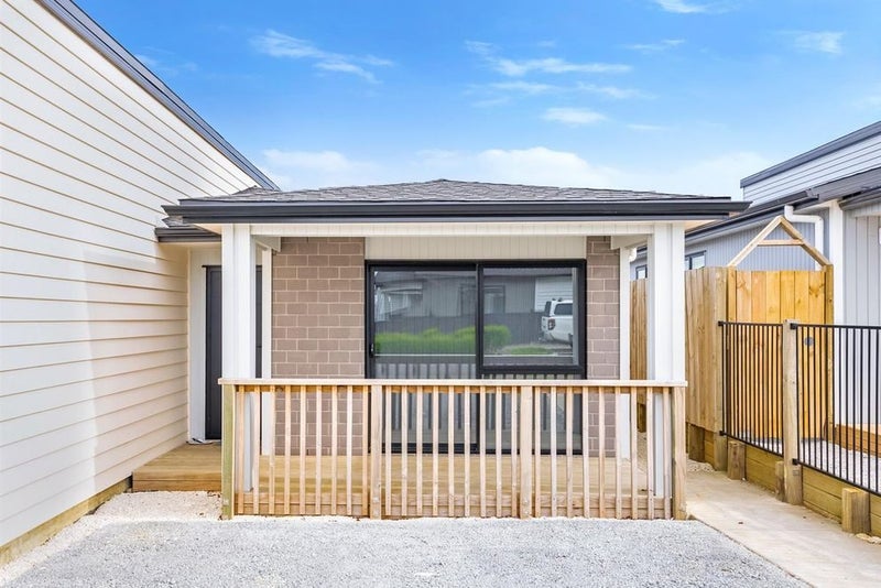 8B Karihi Road, Karaka, Papakura - Carousel 1