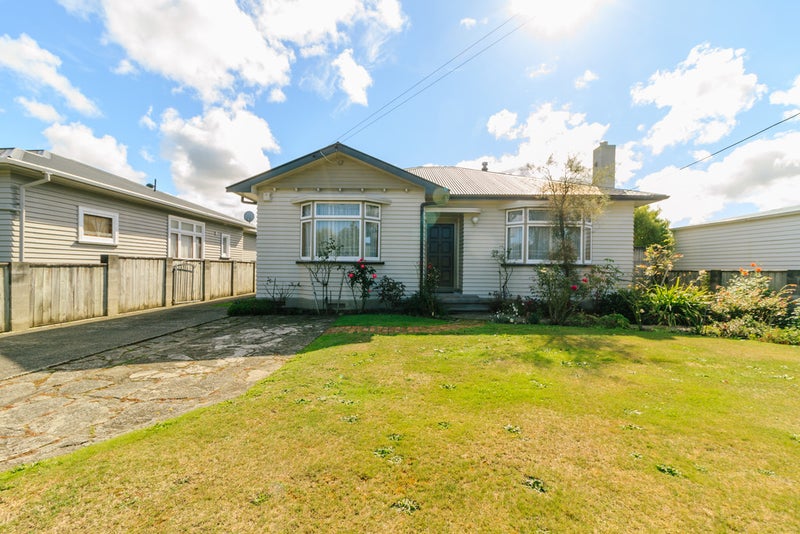 24 Ropata Crescent, Boulcott, Lower Hutt - Carousel 13