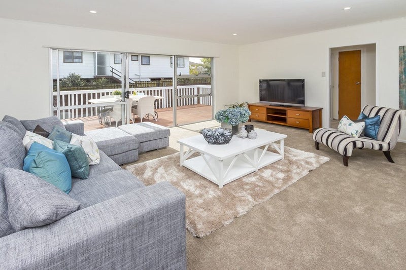 134 Aviemore Drive, Highland Park, Auckland - Carousel 2