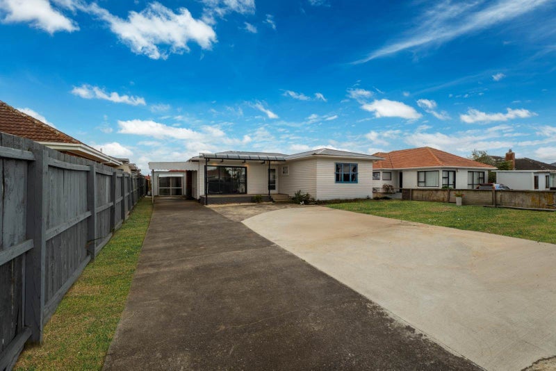 51 Buckland Road, Mangere East, Auckland - Carousel 2