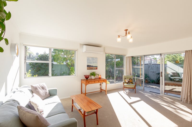 4/8A MCDONALD ST, NAPIER SOUTH, NAPIER - Carousel 2