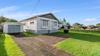 5 Faulkner Road, Northcote Point, Auckland - Carousel 1