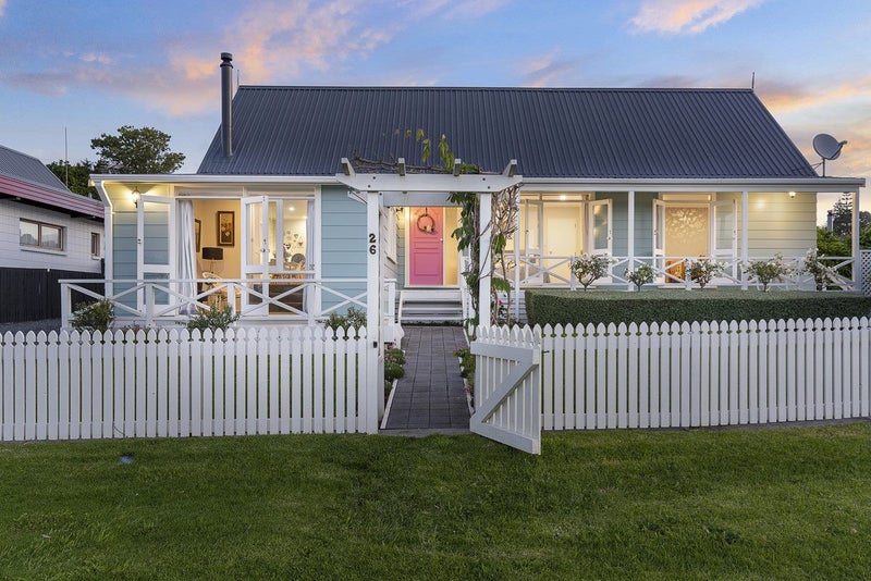 26 Endeavour Avenue, Welcome Bay, Tauranga - Carousel 1