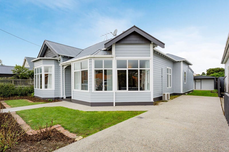 30 Coughtrey Street, Saint Clair, Dunedin - Carousel 2