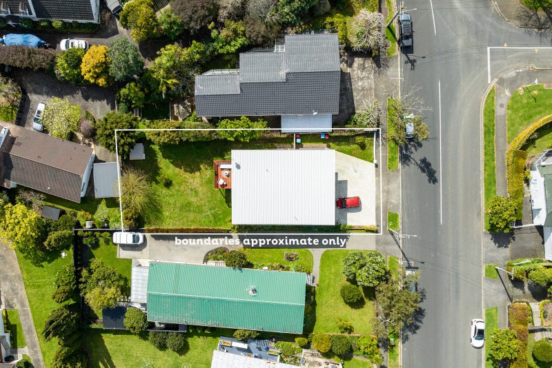 2/22 Dorchester Street, Meadowbank, Auckland - Carousel 4