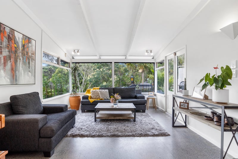 61 Park Hill Road, Birkenhead, Auckland - Carousel 1