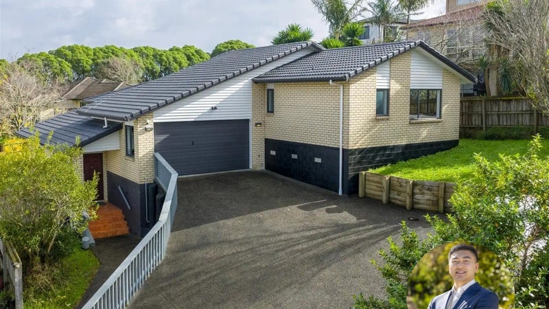 28 Fairchild Avenue, Goodwood Heights, Auckland - Carousel 1