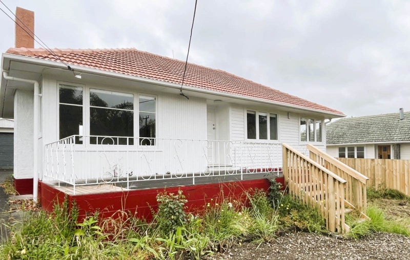28 Wilsher Crescent, Henderson, Auckland - Carousel 9