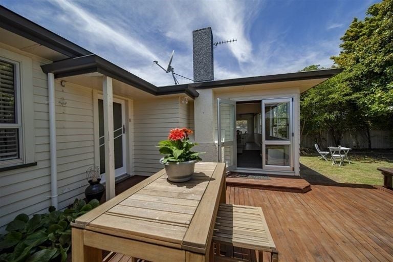106 Wharerangi Road, Greenmeadows, Napier - Carousel 2