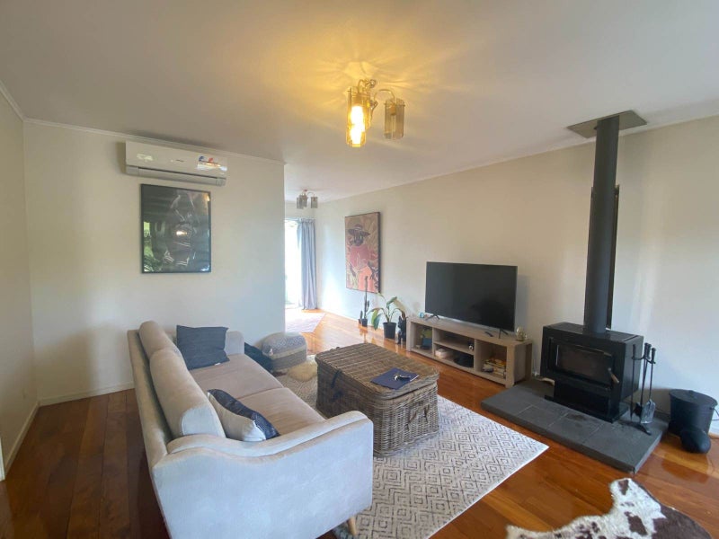 2/23 Liston Crescent, Howick, Auckland - Carousel 1