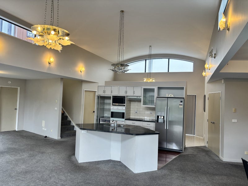 31 Summit Road, Fairfield, Lower Hutt - Carousel 2