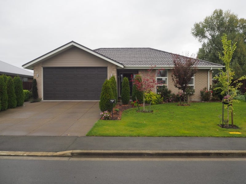 7 Goldrich Grove, Netherby, Ashburton - Carousel 1