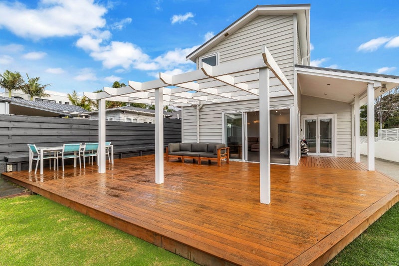 61 Wainui avenue, Point Chevalier, Auckland - Carousel 2