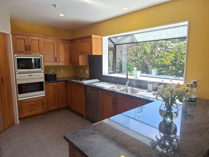 49B Simla Crescent, Khandallah, Wellington - Carousel 2