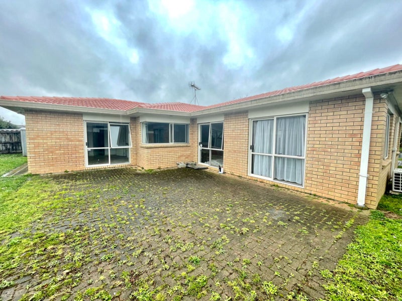 60 Millhouse Drive, Northpark, Auckland - Carousel 2