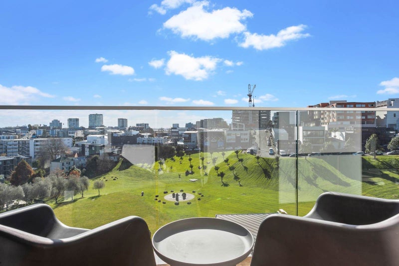 402/15 Rendall Place, Eden Terrace, Auckland - Carousel 1