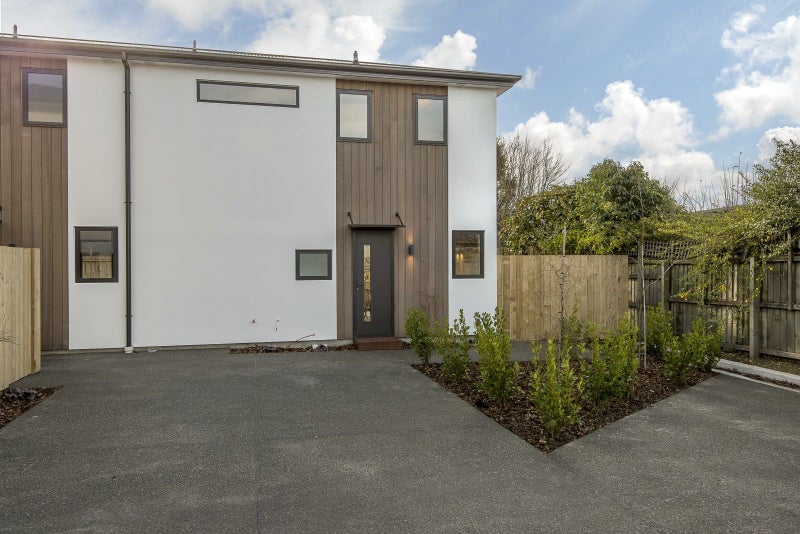 4/27 Winton Street, St Albans, Christchurch - Carousel 18