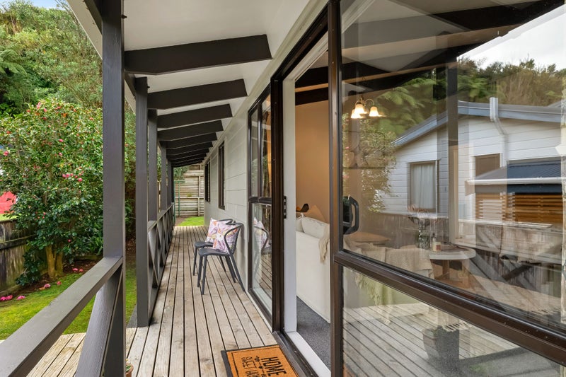 105 Poplar Grove, Whalers Gate, New Plymouth - Carousel 2