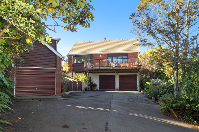 28 Centennial Avenue, Helensburgh, Dunedin - Carousel 1