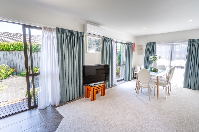 1/85 Aviemore Drive, Highland Park, Auckland - Carousel 26