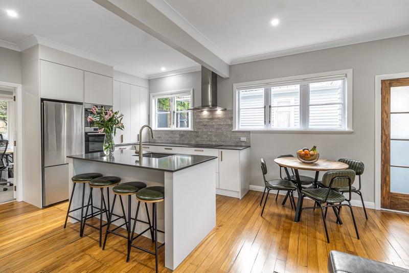 20 McCullough Avenue, Mount Roskill, Auckland - Carousel 2