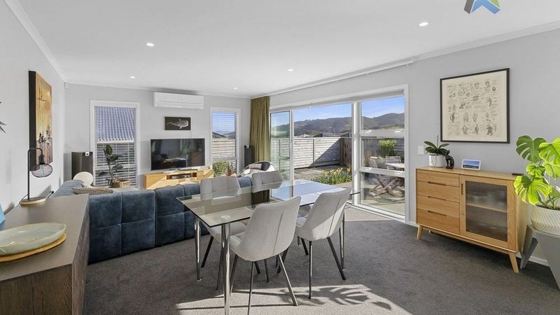 157 Waipounamu Drive, Kelson, Lower Hutt - Carousel 1