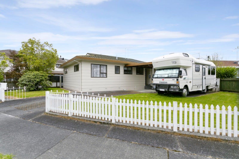 1B Kempton Place, Richmond Heights, Taupo - Carousel 2