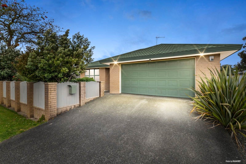 16A Walton Street, Red Beach, Whangaparāoa - Carousel 2