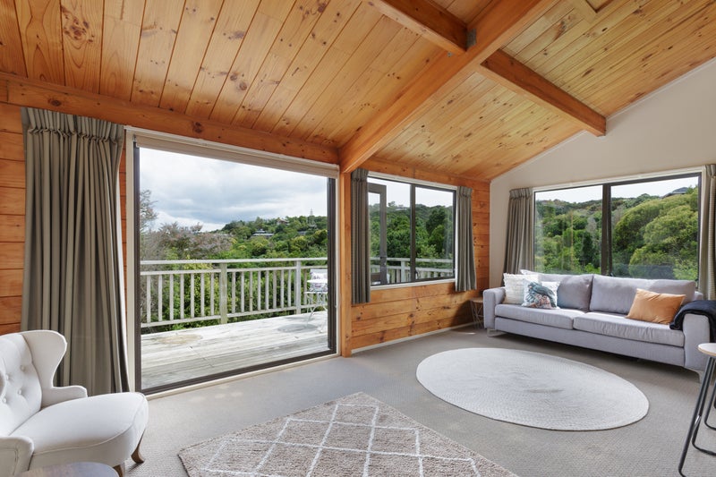 37C Ocean Road, Surfdale, Waiheke Island - Carousel 2