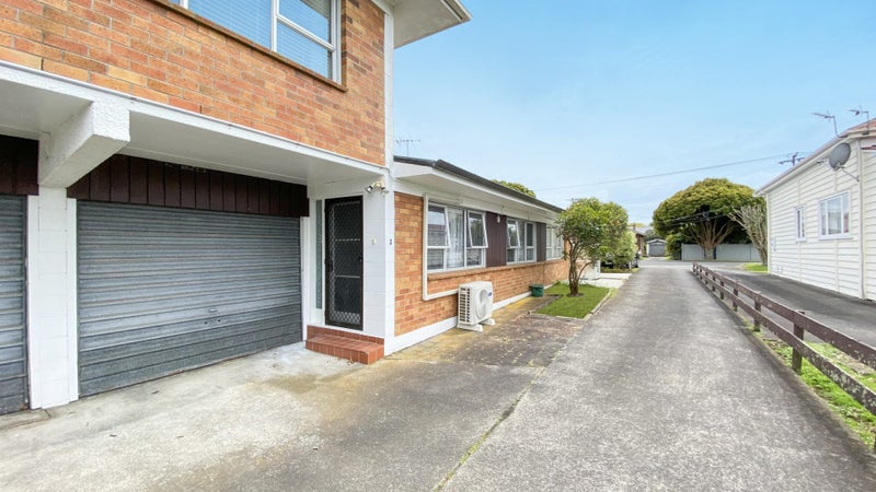 2/13 Oxton Road, Sandringham, Auckland - Carousel 14