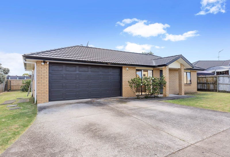 41 Secoia Crescent, Mangere, Auckland - Carousel 1